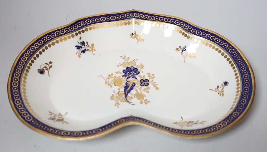 An 18th century Caughley kidney shaped dish with blue and gilt decoration, 28cms wide